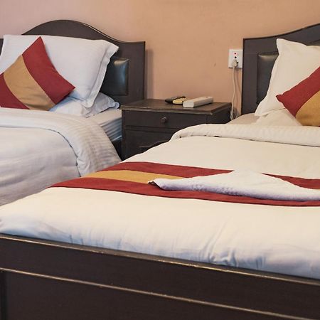 Nepalaya Hotel Катманду Экстерьер фото