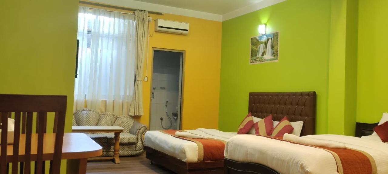 Nepalaya Hotel Катманду Экстерьер фото
