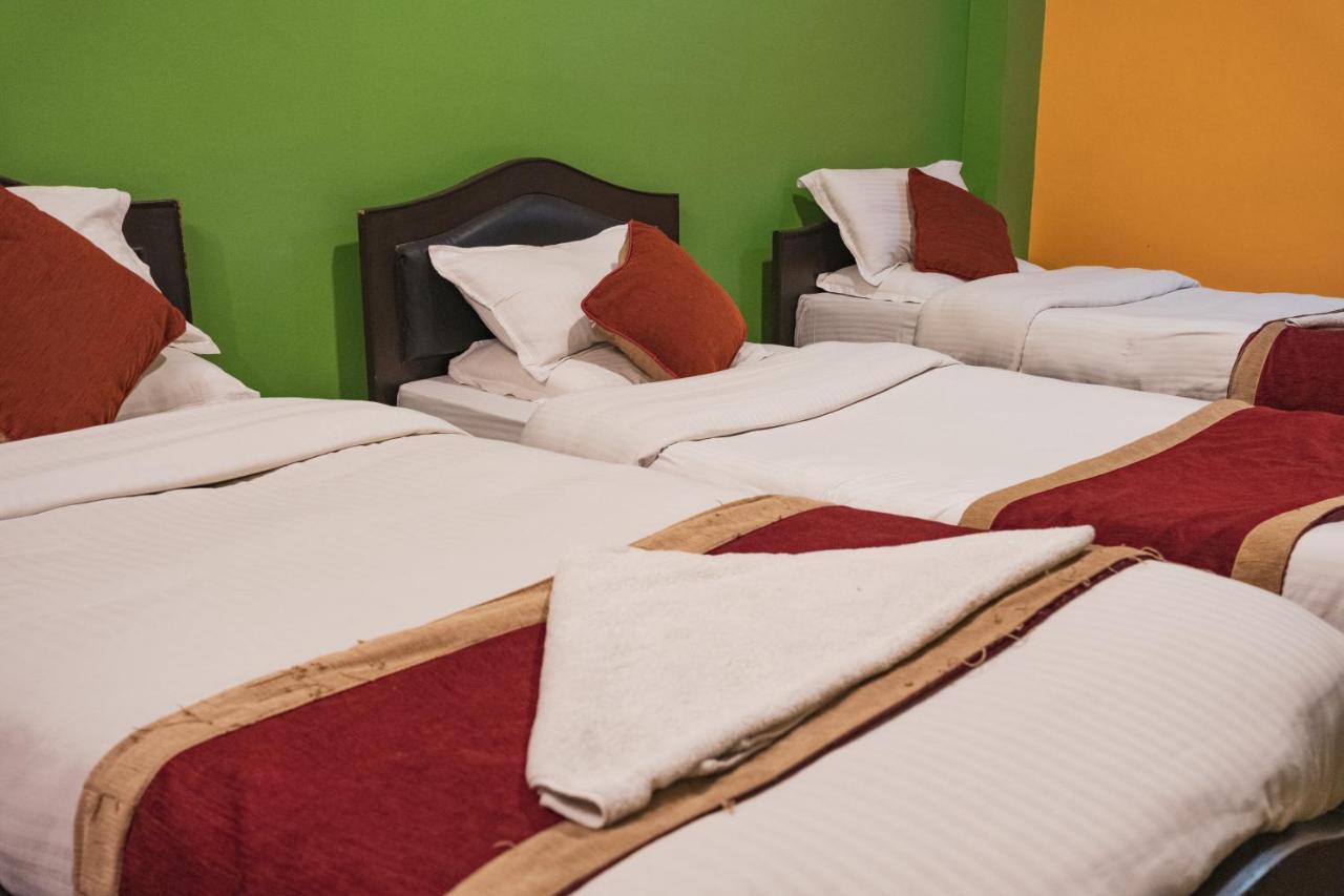 Nepalaya Hotel Катманду Экстерьер фото