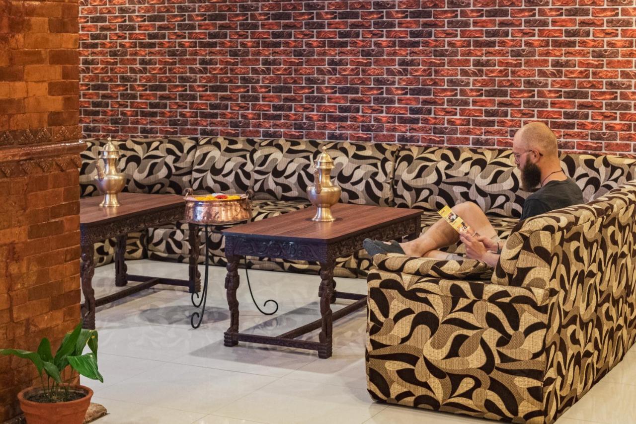 Nepalaya Hotel Катманду Экстерьер фото