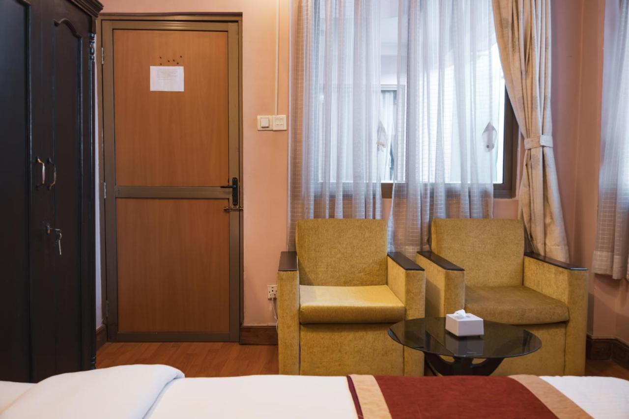 Nepalaya Hotel Катманду Экстерьер фото